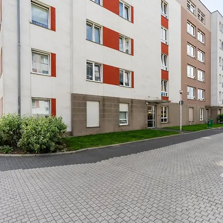 Cozy Karpia 17 With Terrace In By Renters Apartmán *