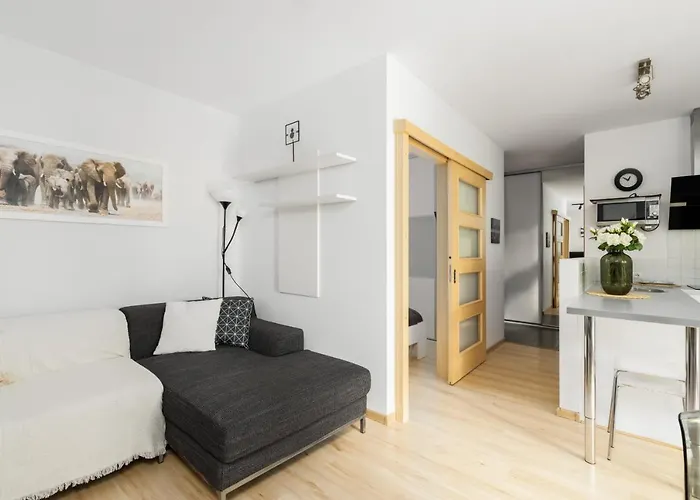 Cozy Karpia 17 With Terrace In By Renters Poznań