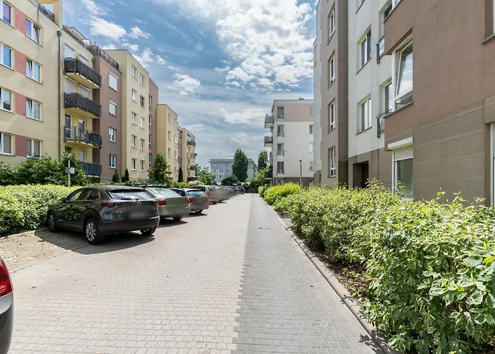 Cozy Karpia 17 With Terrace In By Renters Poznań