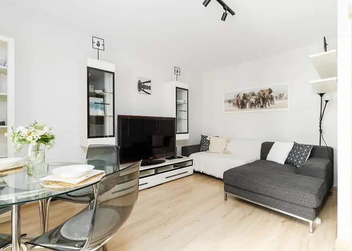 Cozy Karpia 17 With Terrace In By Renters Apartament Poznań